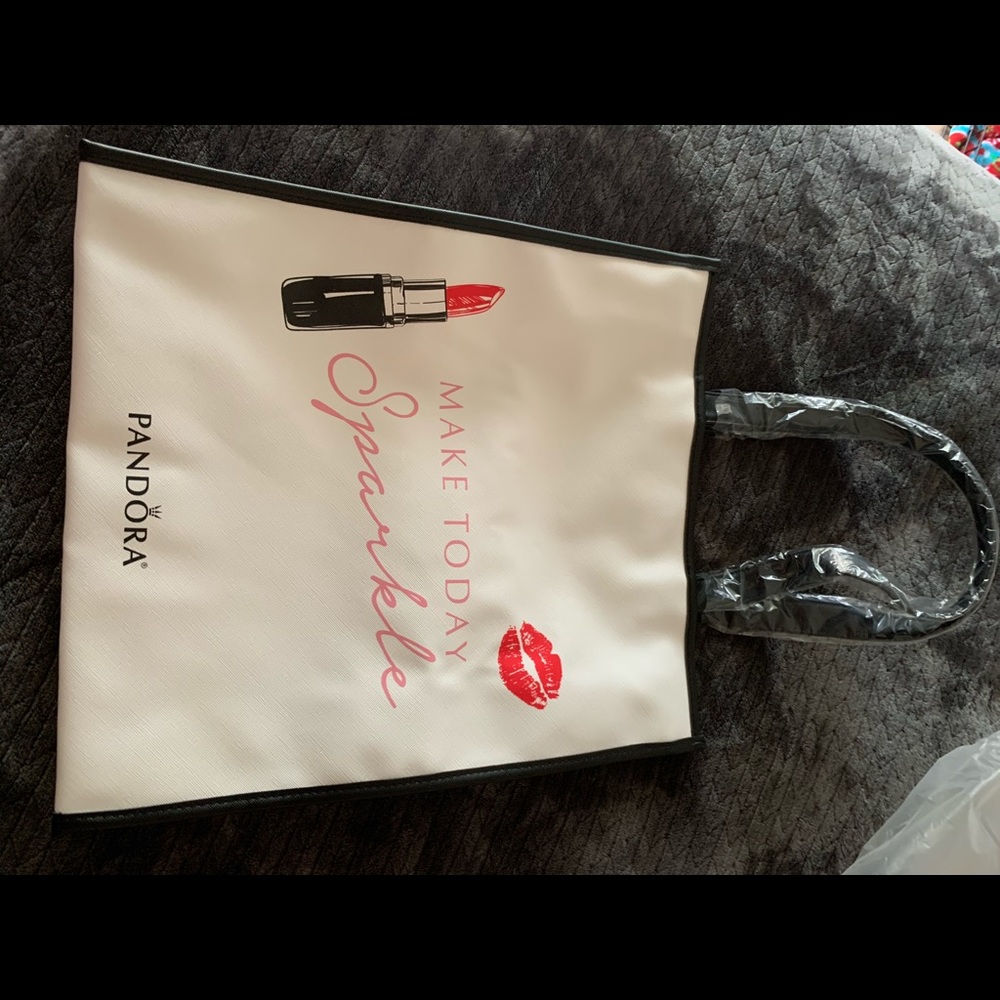 Pandora large tote bag Handbag NWT